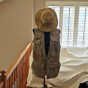 Safari vest and hat -Banana Republic